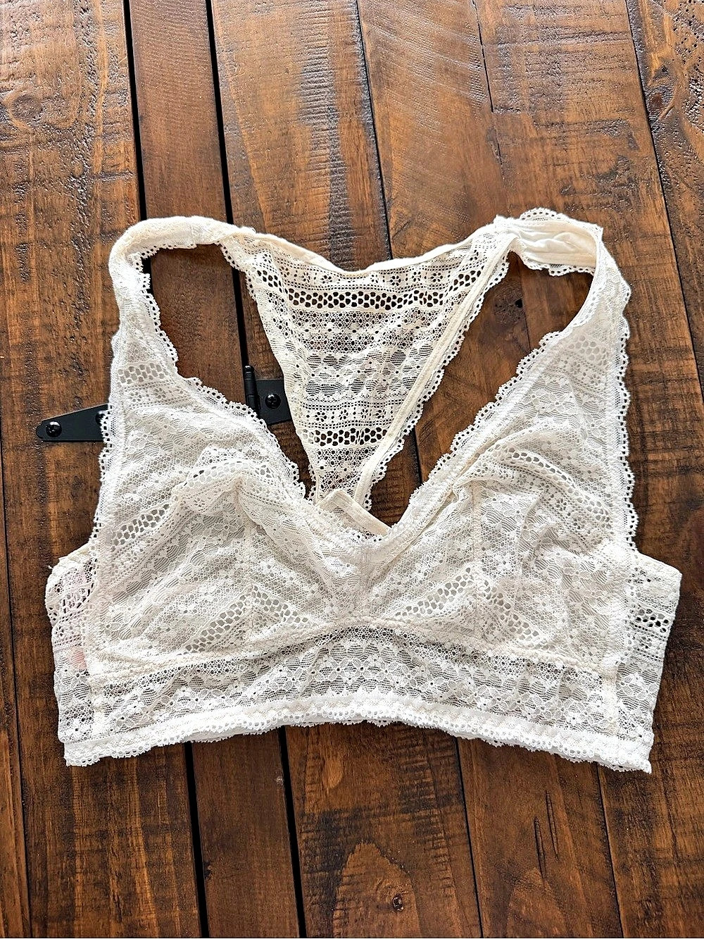 Victoria's Secret Wireless Lace Racerback Bralette White Large